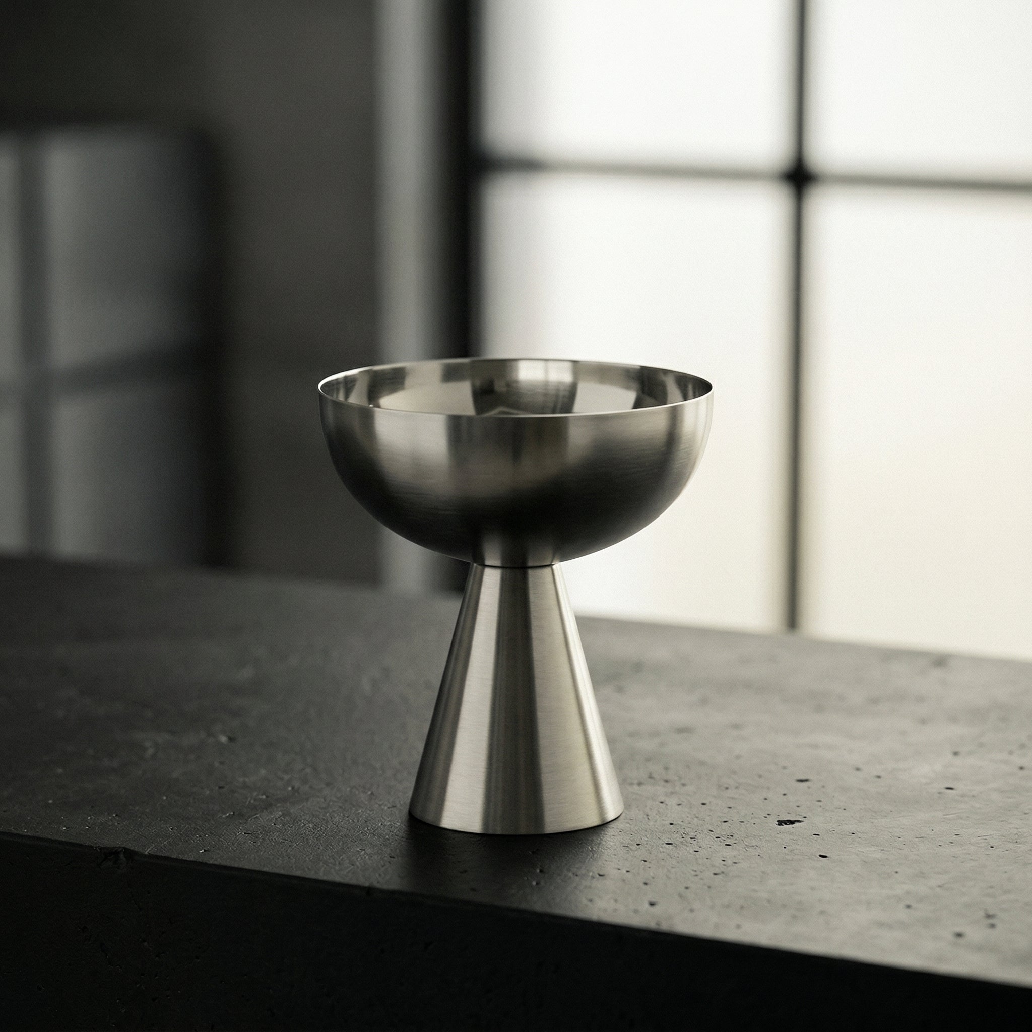 Argon Pedestal Dish